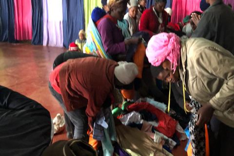 14cbea956c6c4a45-photo